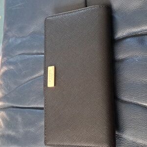 EUC KATE SPADE BLACK BIFOLD WALLET
